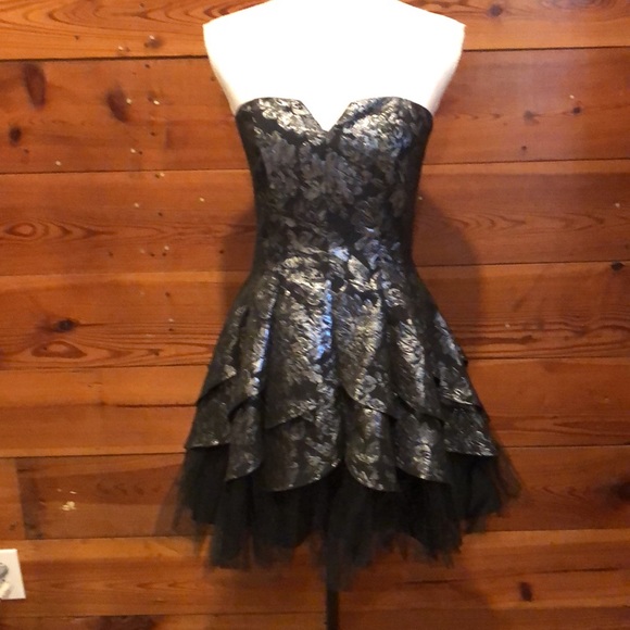 Masquerade Dresses & Skirts - Metallic Brocade Masquerade Dress Size 7